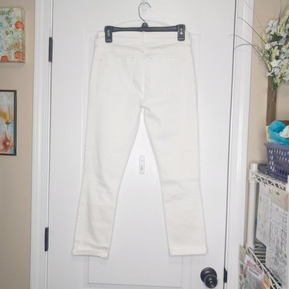 #10 - White Express Jeans - Picture 2 of 10